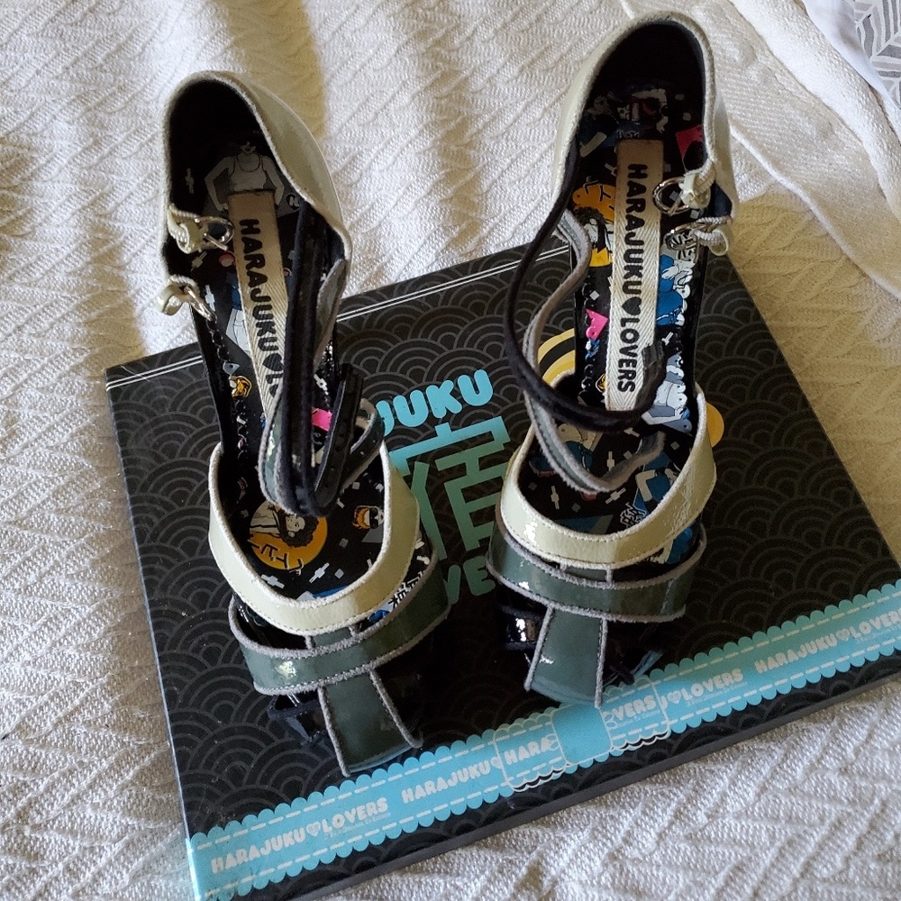 Harajuku Lovers patent heel